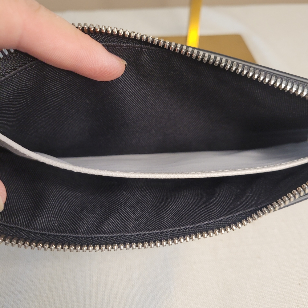 Louis Vuitton White Monogram Clutch with Silver Accents (IC chipped) - Picture 12 of 13